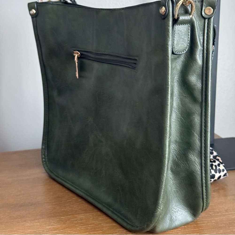 Green Crossbody Shoulder Bag - Picture 4 of 11